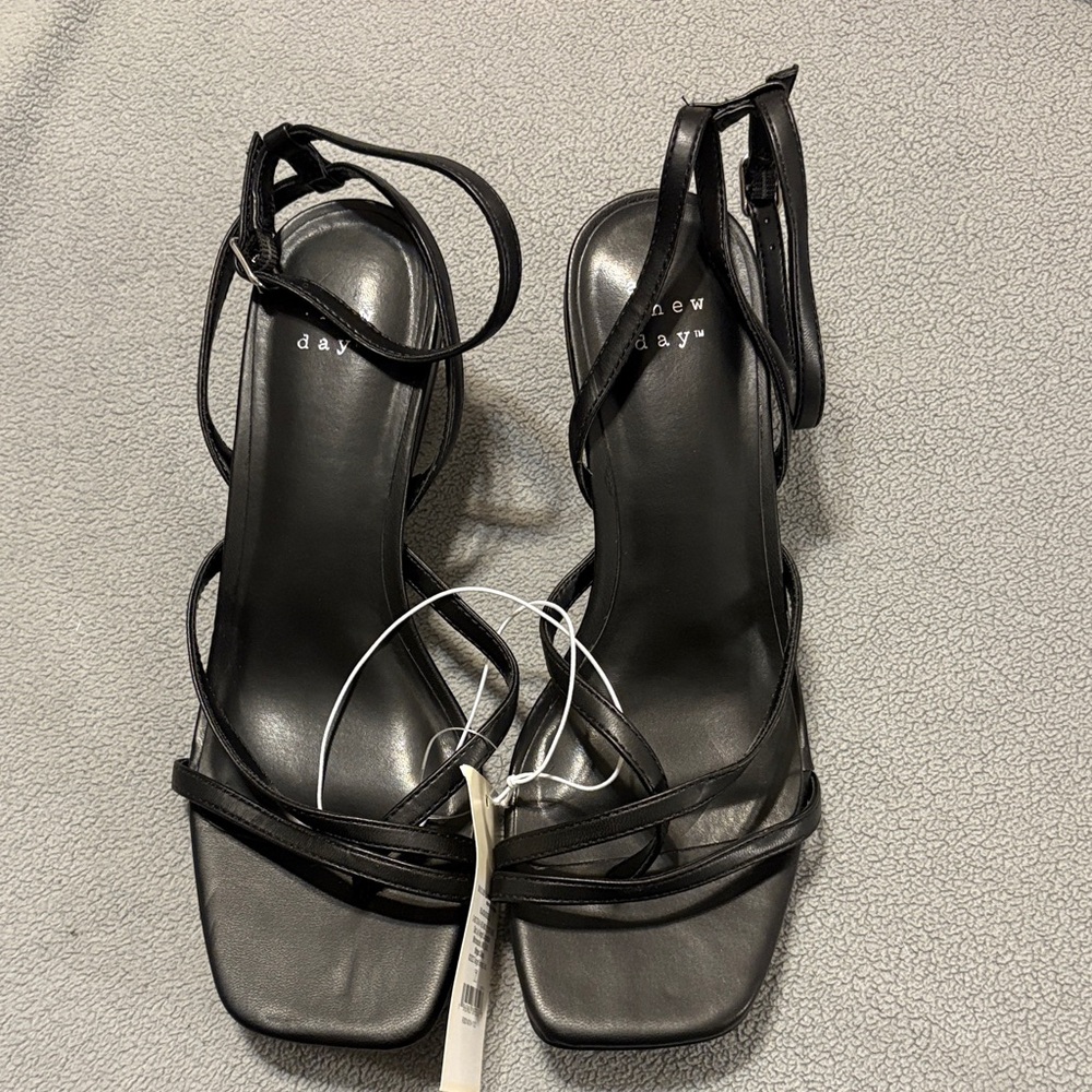NWT A New Day women’s  dress sandals size 7 color black.